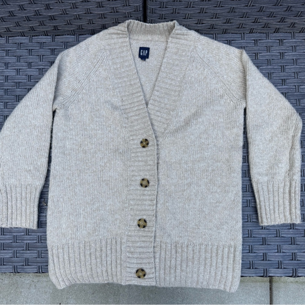 GAP Women’s Oversized Cozy Sweater